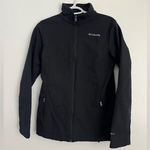Columbia Women's Kruser Ridge Softshell Jacket in black size medium